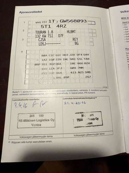 Volkswagen Touran vaihtoauto