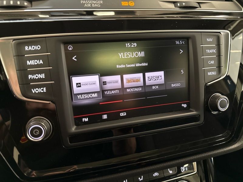 Volkswagen Touran vaihtoauto