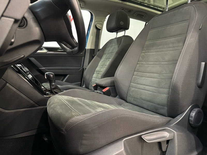 Volkswagen Touran vaihtoauto