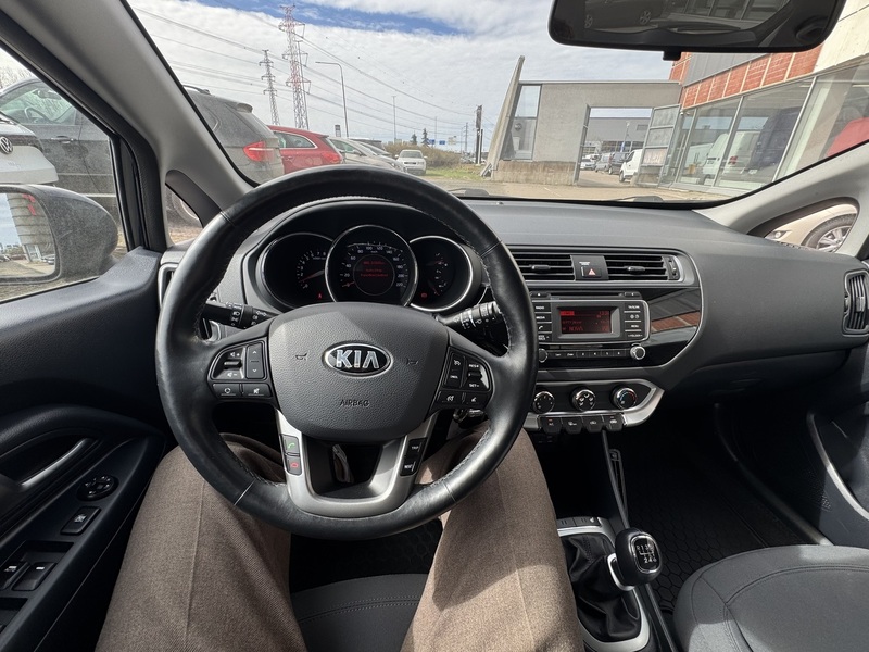 Kia Rio vaihtoauto