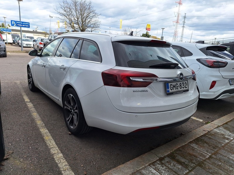 Opel Insignia vaihtoauto