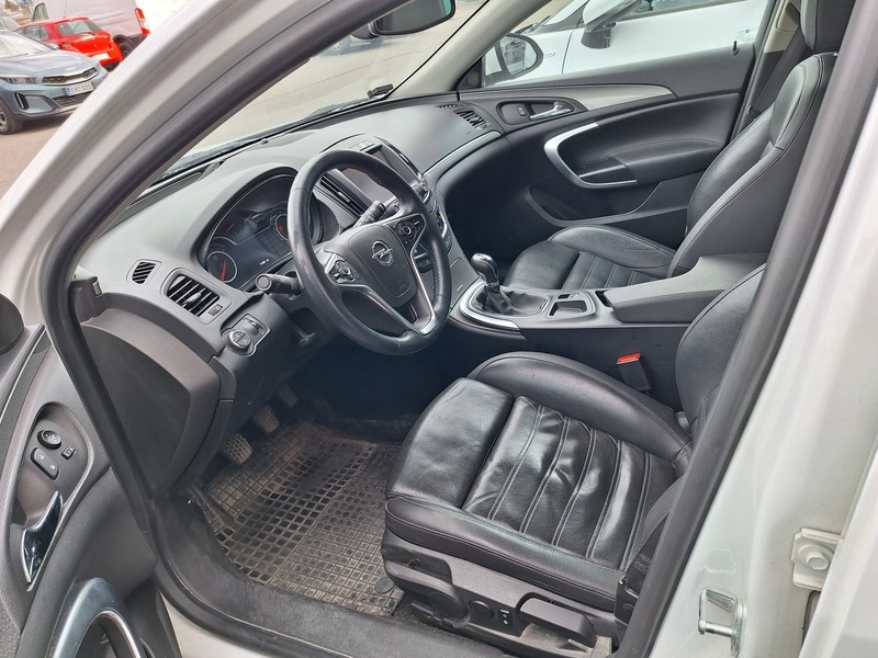 Opel Insignia vaihtoauto