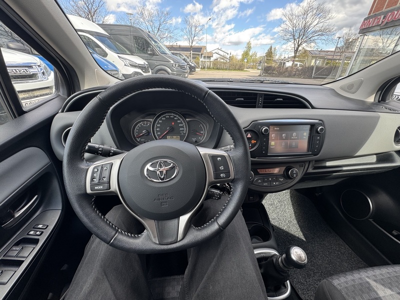 Toyota Yaris vaihtoauto