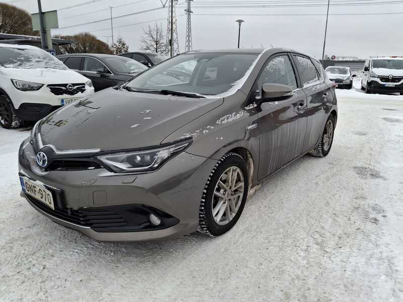 Toyota Auris vaihtoauto