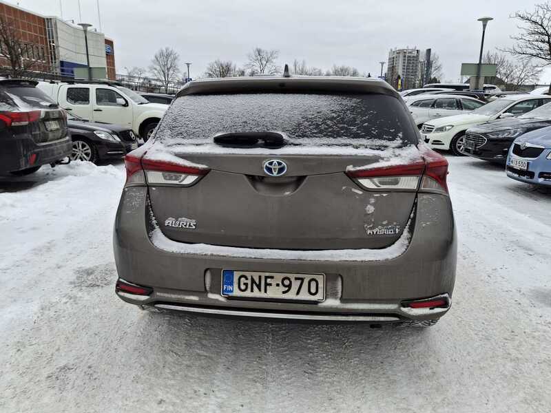 Toyota Auris vaihtoauto