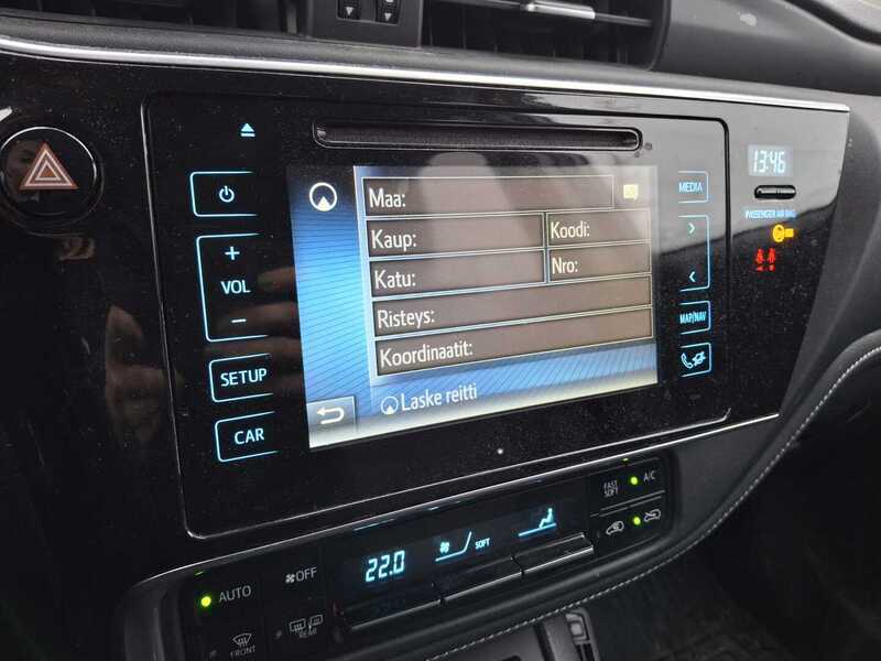 Toyota Auris vaihtoauto