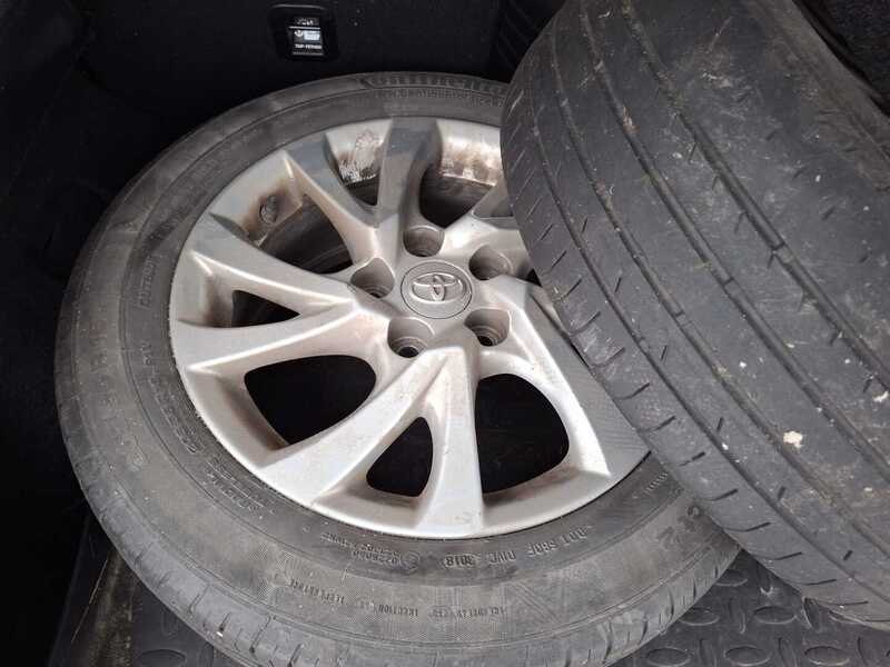 Toyota Auris vaihtoauto