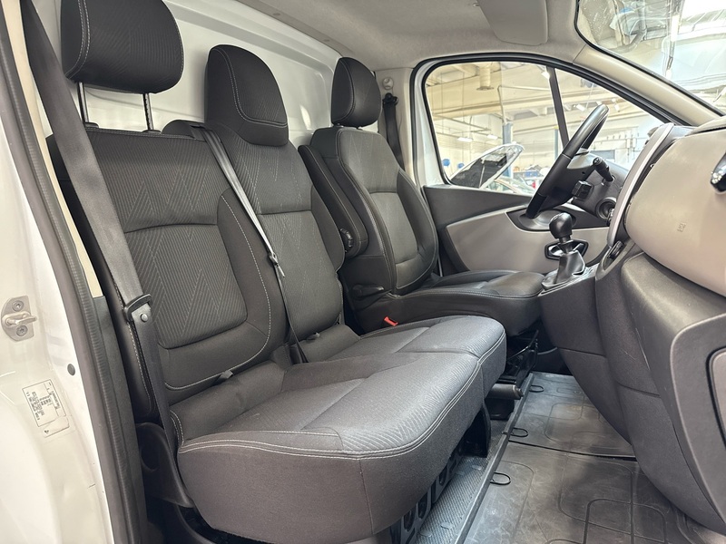Nissan NV300 vaihtoauto