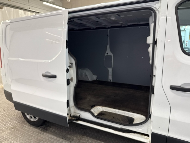 Nissan NV300 vaihtoauto