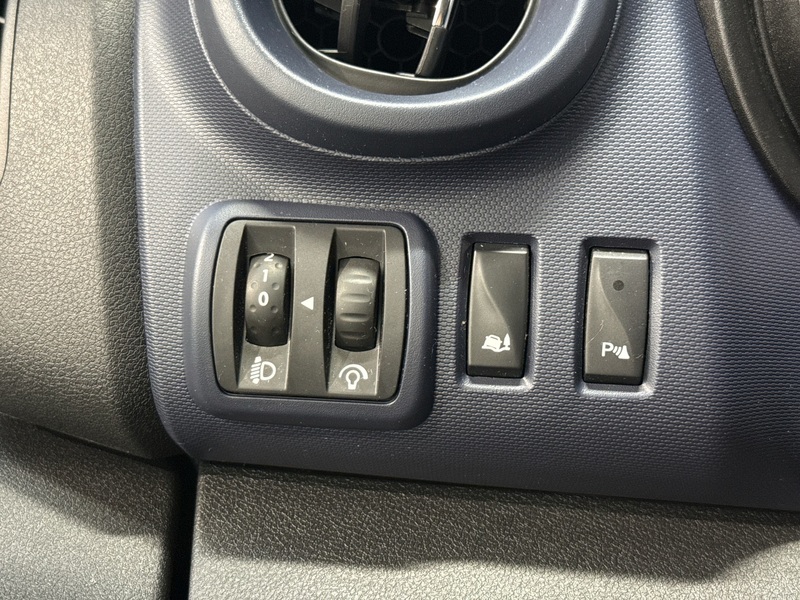 Opel Vivaro vaihtoauto