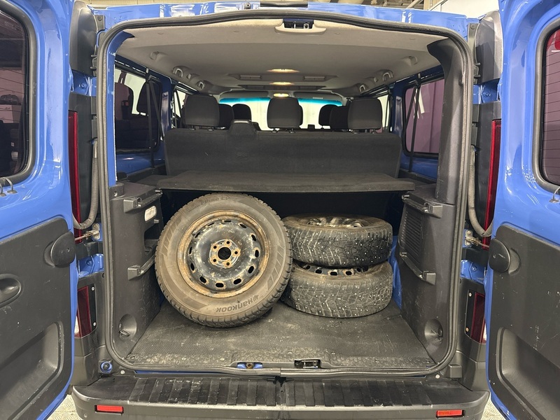 Opel Vivaro vaihtoauto