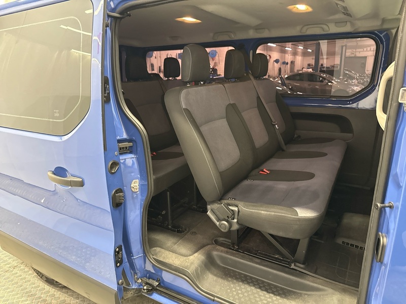 Opel Vivaro vaihtoauto