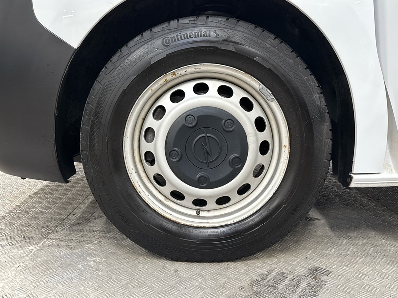 Opel Vivaro vaihtoauto