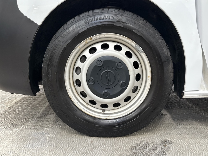 Opel Vivaro vaihtoauto