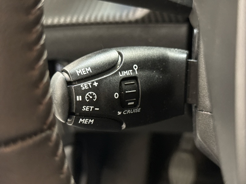 Peugeot 208 vaihtoauto