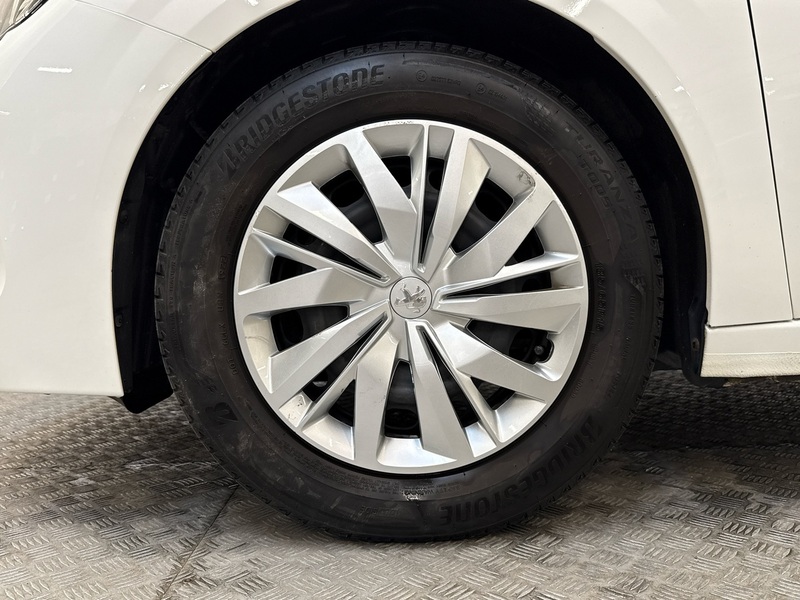 Peugeot 208 vaihtoauto