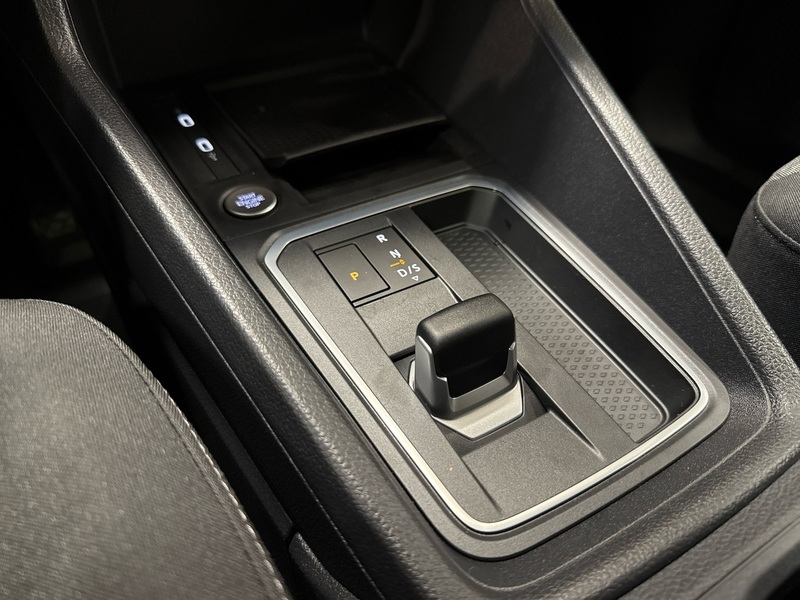 Ford Transit Connect vaihtoauto