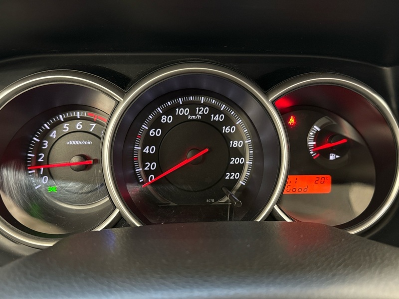 Nissan Tiida vaihtoauto