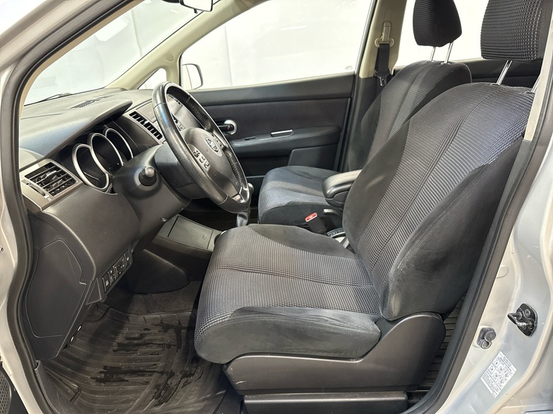 Nissan Tiida vaihtoauto