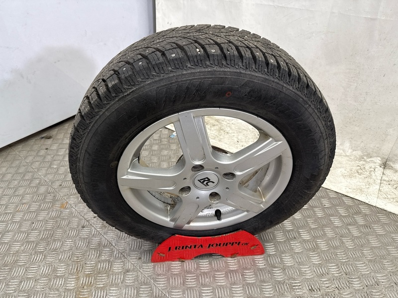 Nissan Tiida vaihtoauto