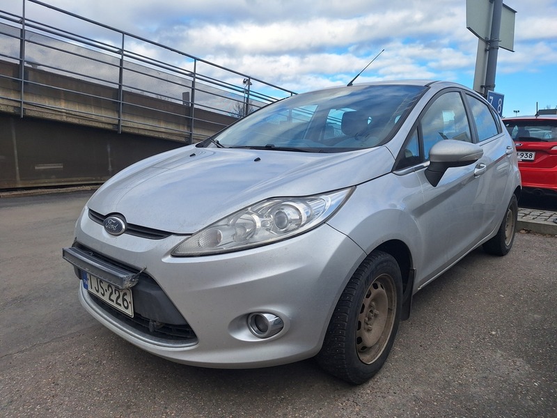 Ford Fiesta vaihtoauto