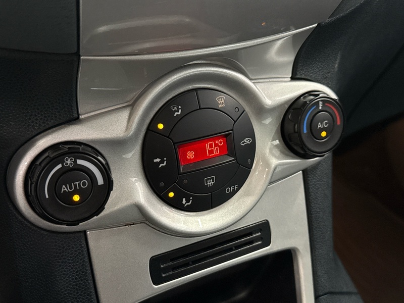 Ford Fiesta vaihtoauto