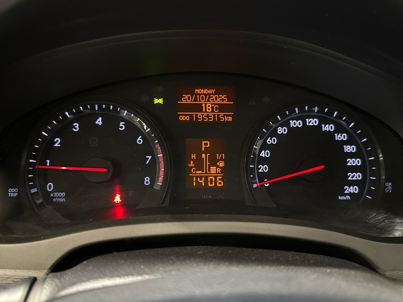 Toyota Avensis vaihtoauto