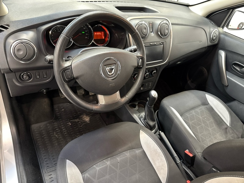 Dacia Sandero vaihtoauto