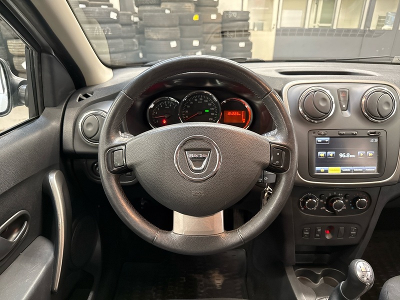 Dacia Sandero vaihtoauto