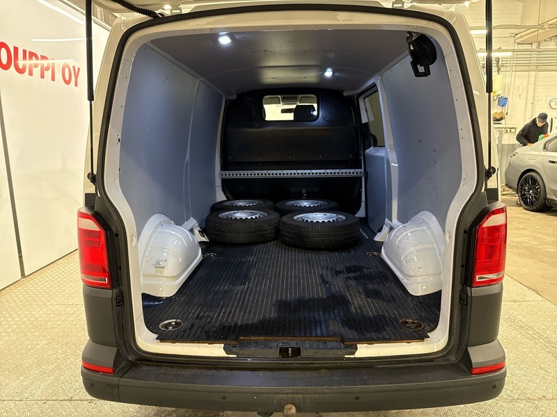 Volkswagen Transporter vaihtoauto