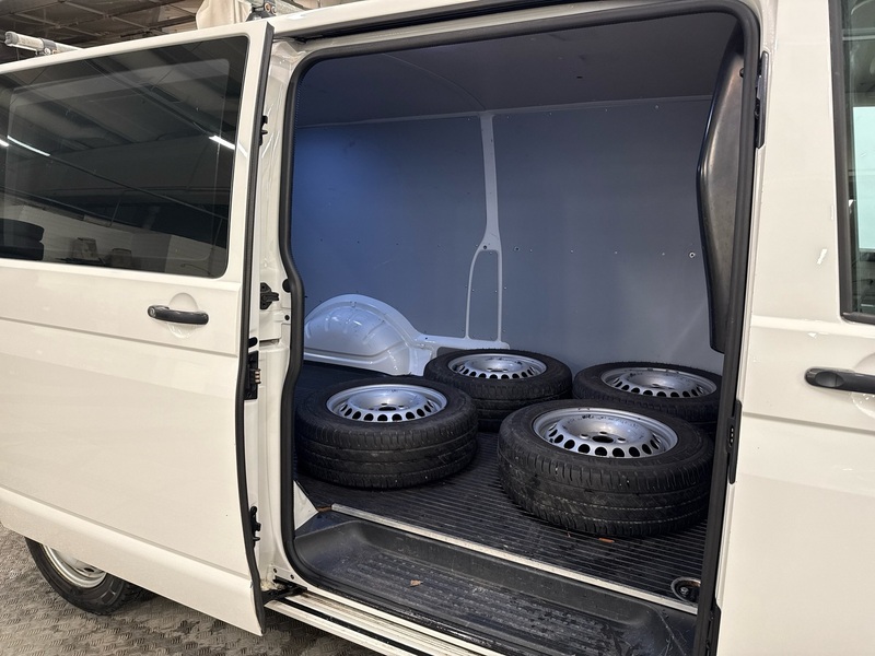 Volkswagen Transporter vaihtoauto