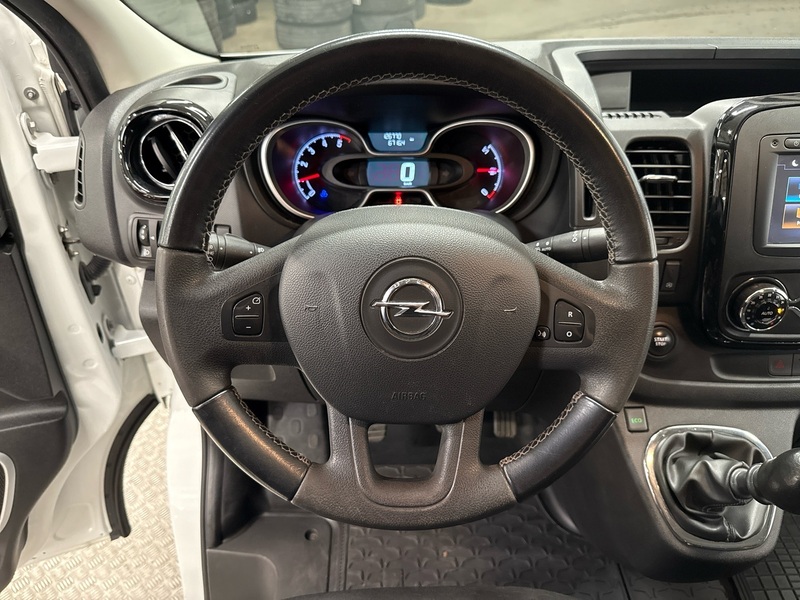 Opel Vivaro vaihtoauto