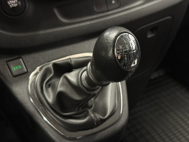 Opel Vivaro vaihtoauto