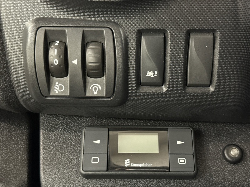 Opel Vivaro vaihtoauto