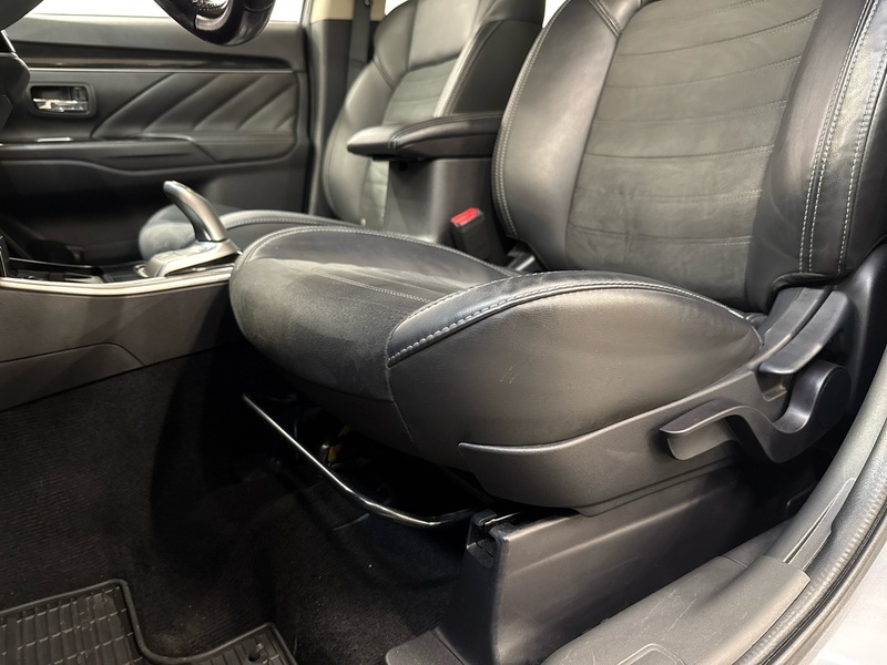 Mitsubishi Outlander PHEV vaihtoauto