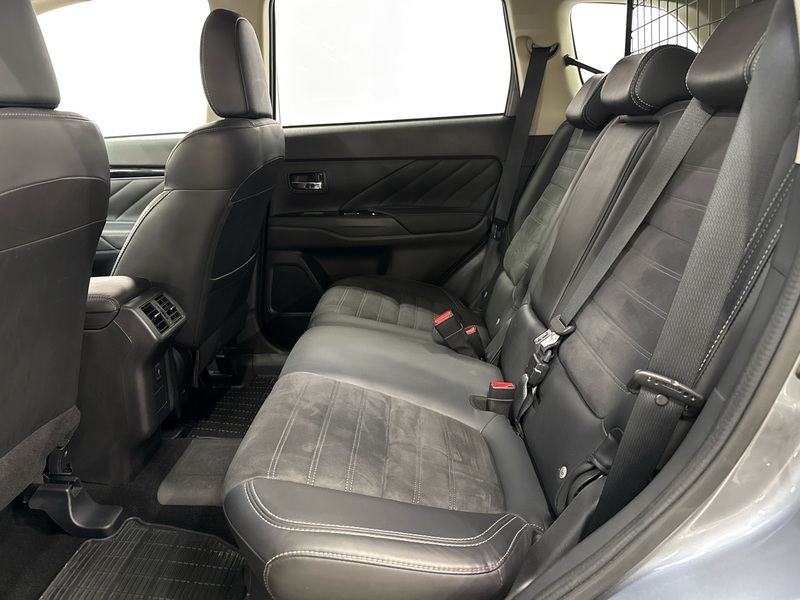 Mitsubishi Outlander PHEV vaihtoauto