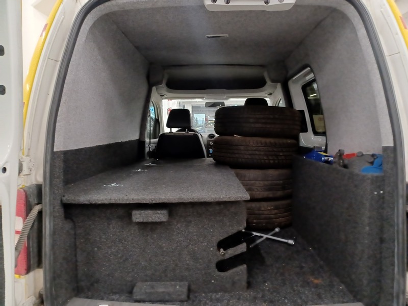 Volkswagen Caddy vaihtoauto