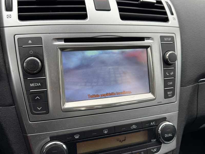 Toyota Avensis vaihtoauto