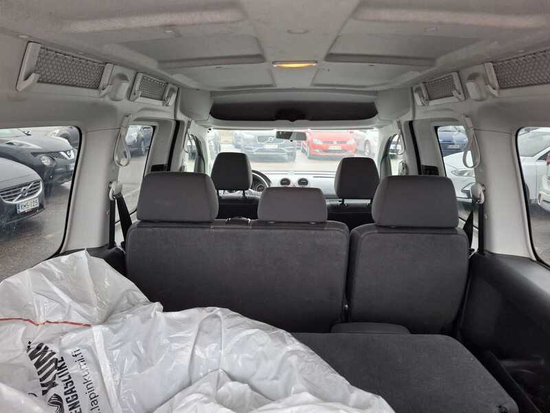 Volkswagen Caddy Maxi vaihtoauto