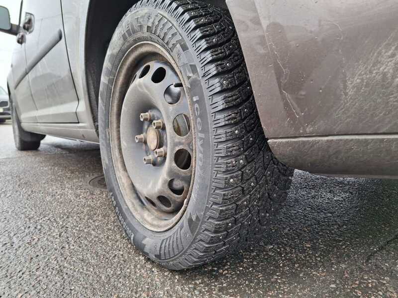 Volkswagen Caddy Maxi vaihtoauto