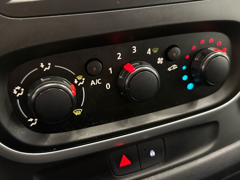 Nissan NV300 vaihtoauto