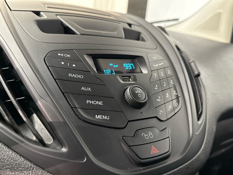 Ford Transit Courier vaihtoauto