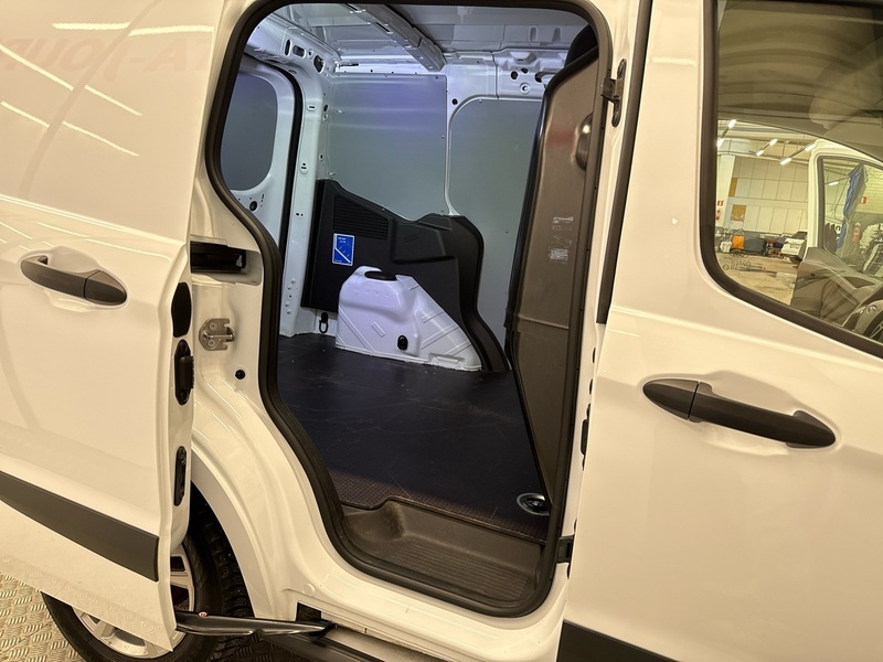 Ford Transit Courier vaihtoauto