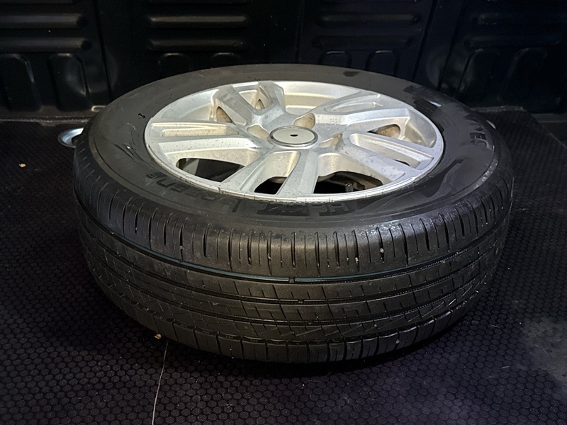 Ford Transit Courier vaihtoauto