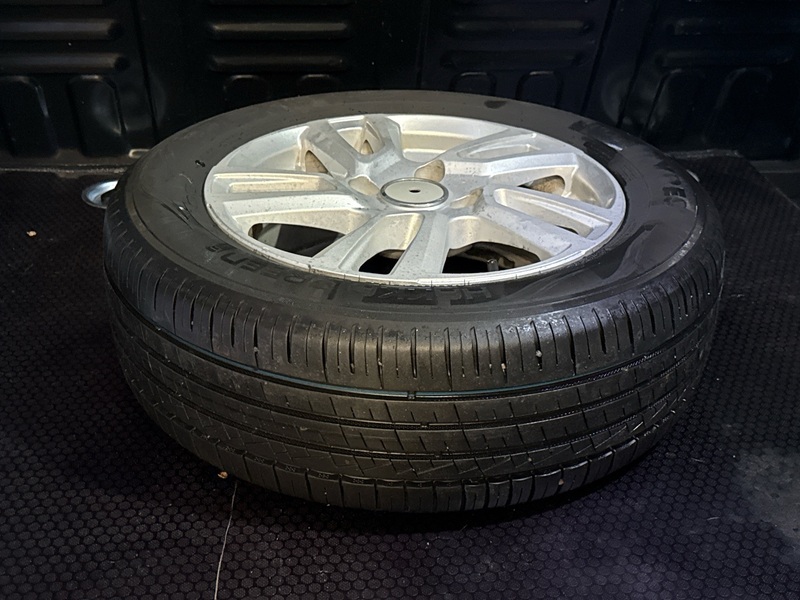 Ford Transit Courier vaihtoauto