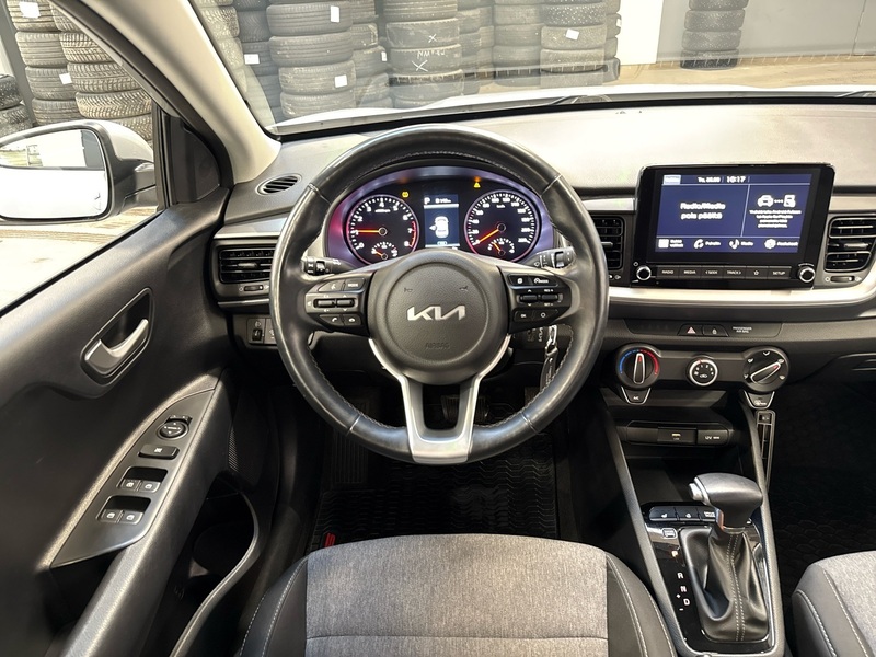 Kia Stonic vaihtoauto