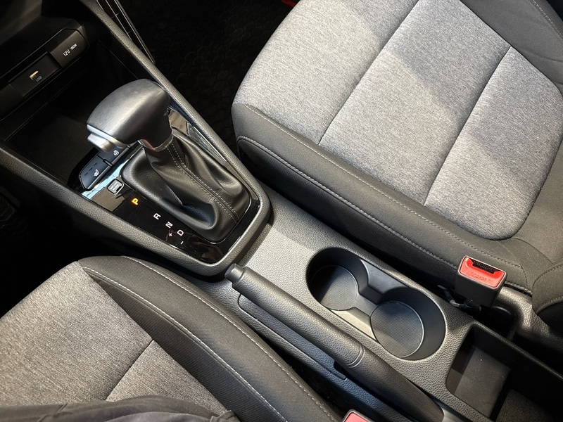 Kia Stonic vaihtoauto