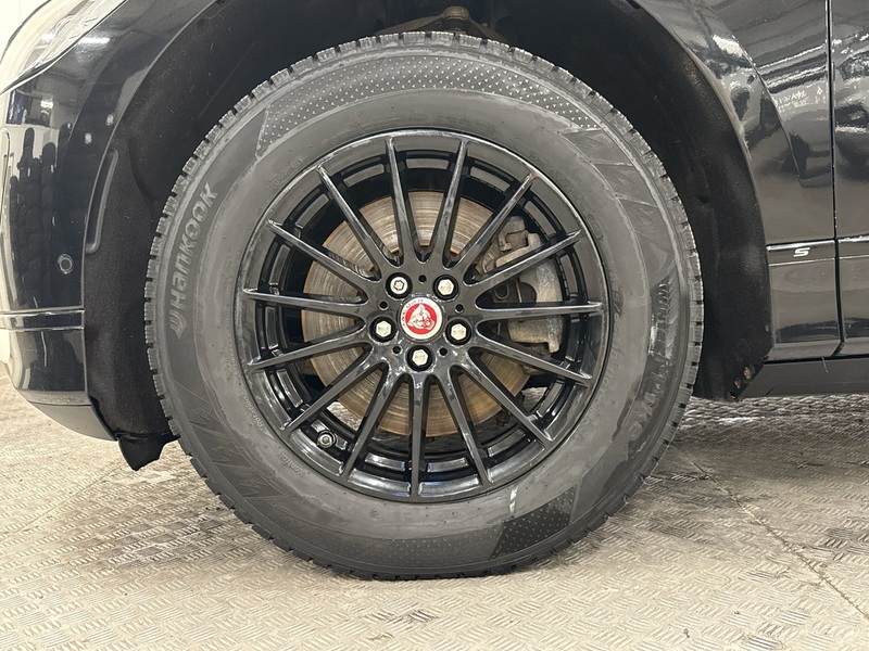 Jaguar I-PACE vaihtoauto