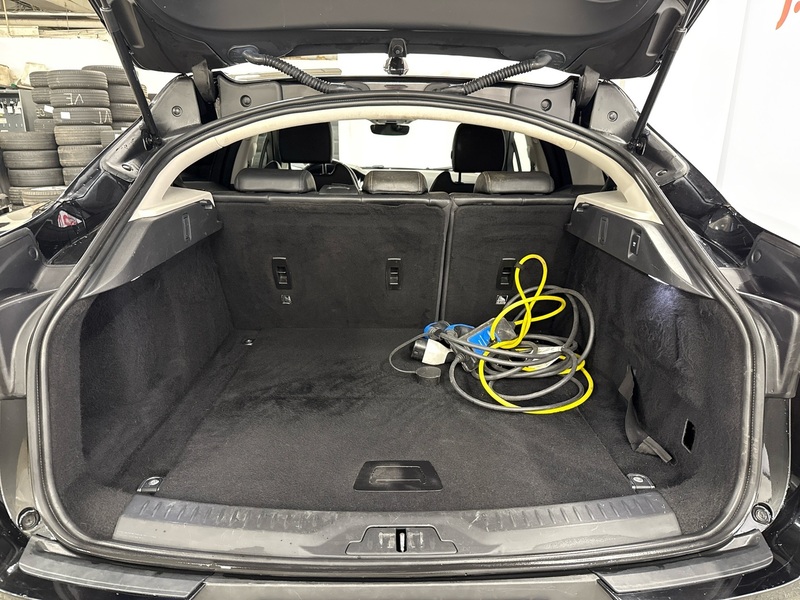 Jaguar I-PACE vaihtoauto