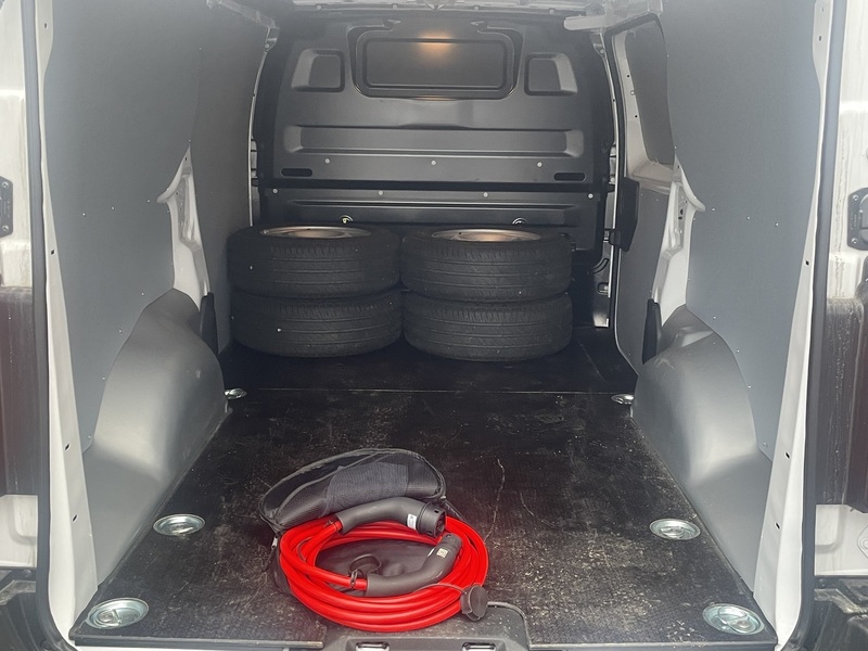 Peugeot e-Expert vaihtoauto